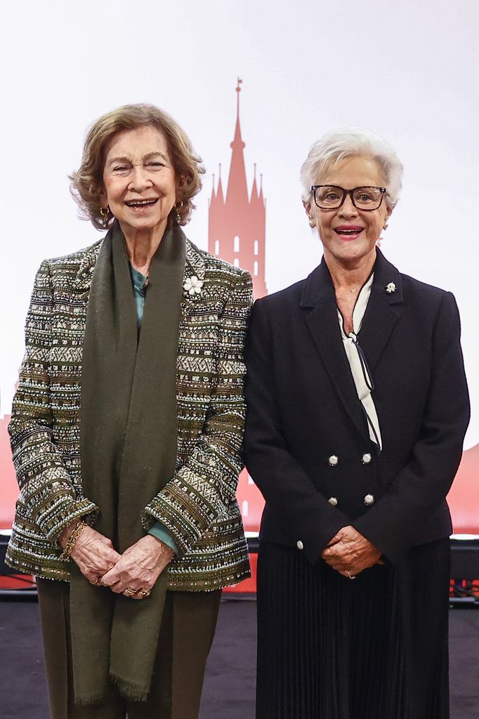 La reina Sofía y la princesa Muna en el año 2024 durante la Conferencia de Alzheimer