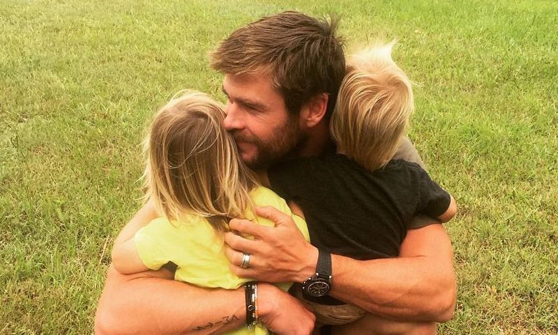 chris hemsworth redes1