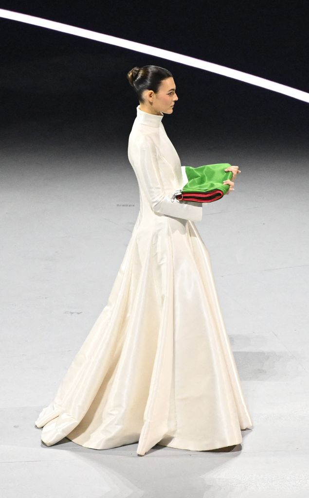 Vittoria Ceretti en la ceremonia de inauguración de los Juegos Olímpicos de Invierno Milan Cortina 2026.