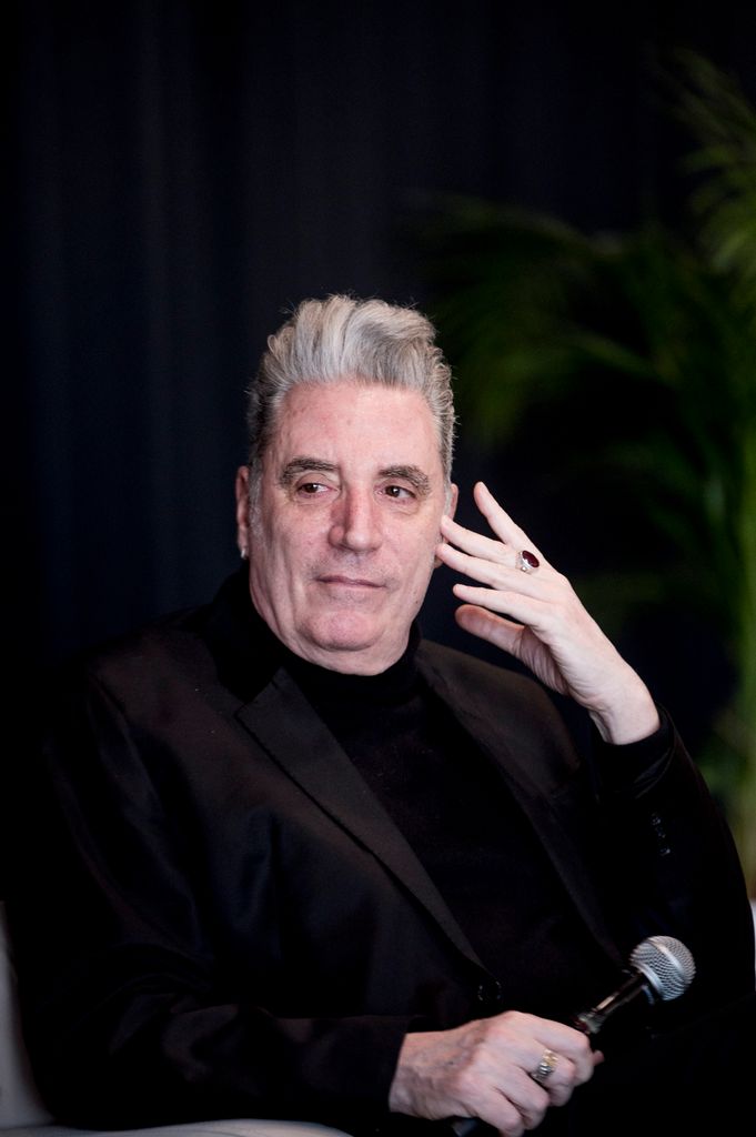 Loquillo en una conferencia