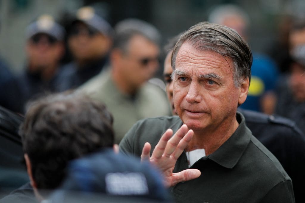 Jair Bolsonaro acudió al hospital el domingo y el martes pasado tras presentar diversos malestares