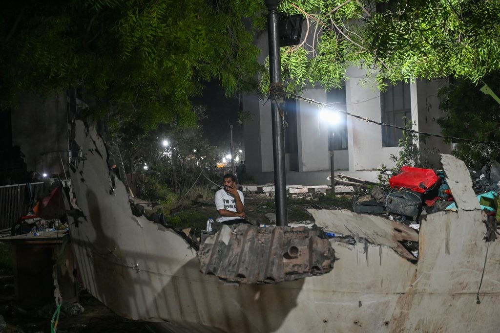 El milagro del asiento 11A: el único superviviente del accidente aéreo en India habla desde el hospital