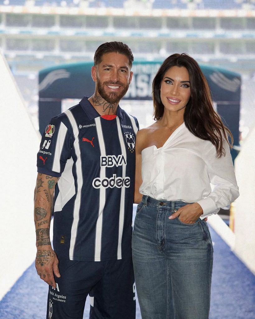 Pilar Rubio y Sergio Ramos en la presentación del futbolista con los Rayados de Monterrey