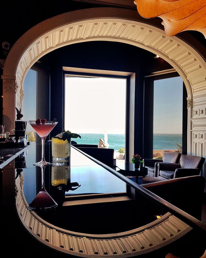 farol-hotel-bar-art
