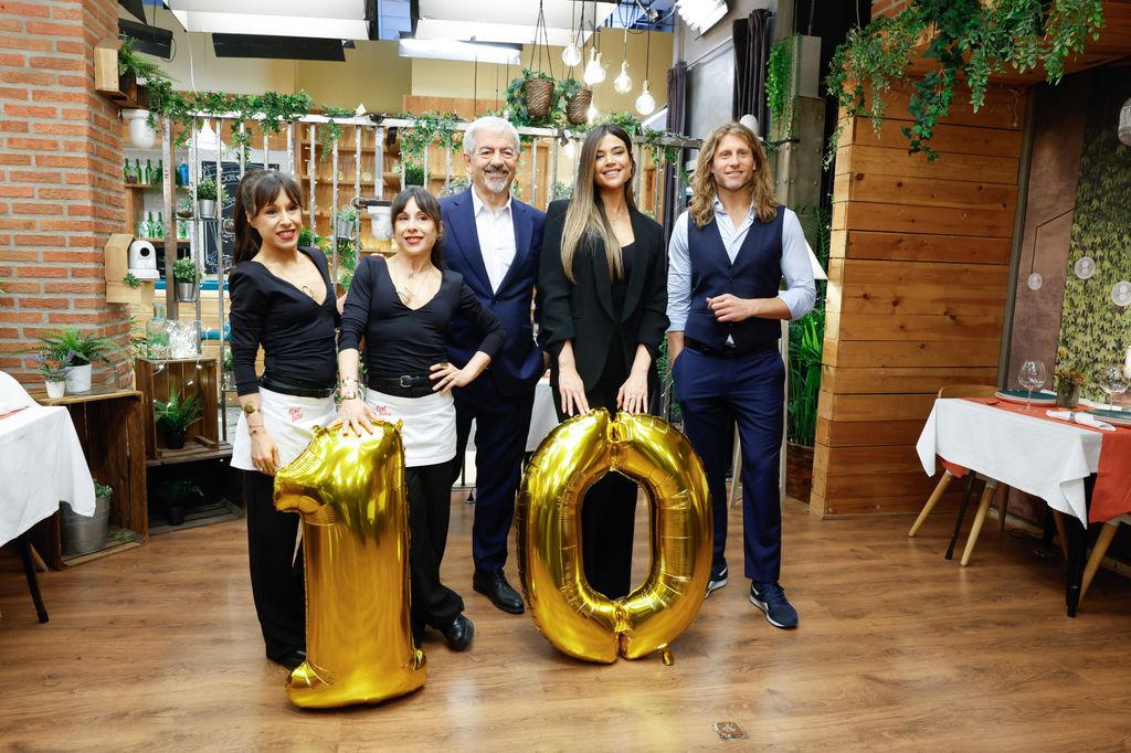 Carlos Sobera, Lidia Santos, Matias Roure, Cristina Zapata y Marisa Zapata en el 10º aniversario de First Dates en Madrid, el 19 de marzo de 2026
