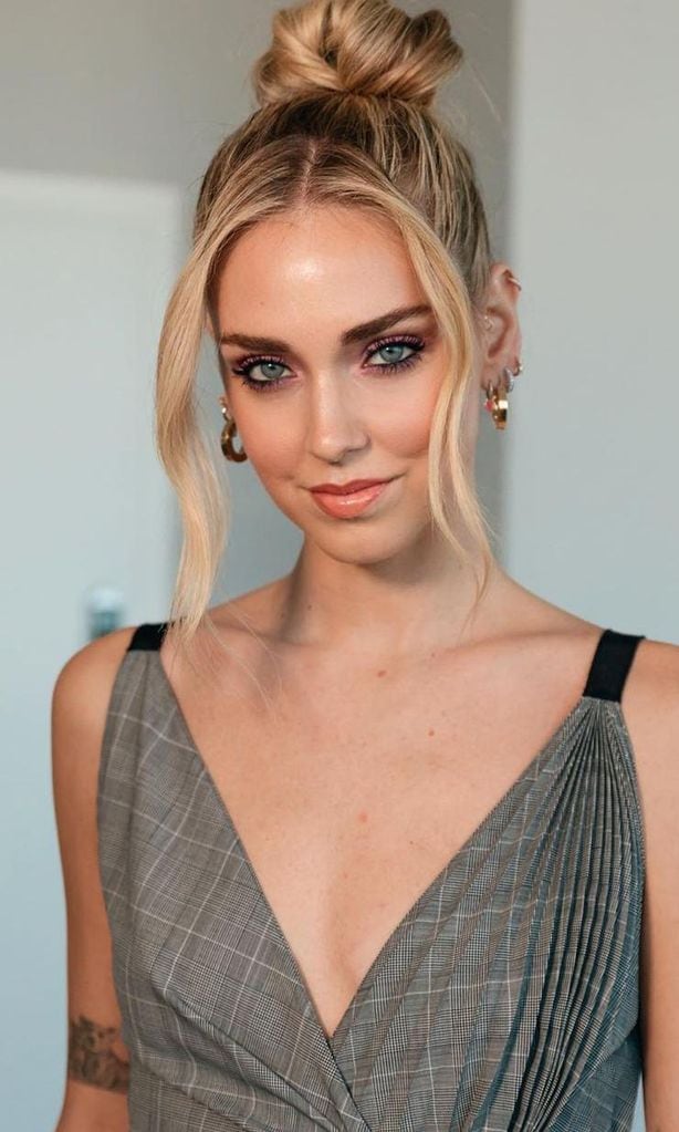 chiara ferragni luce un peinado inspirado en los 90