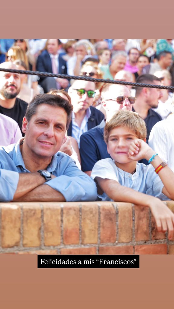 Lourdes felicita a su marido y a su hijo en el día de su santo