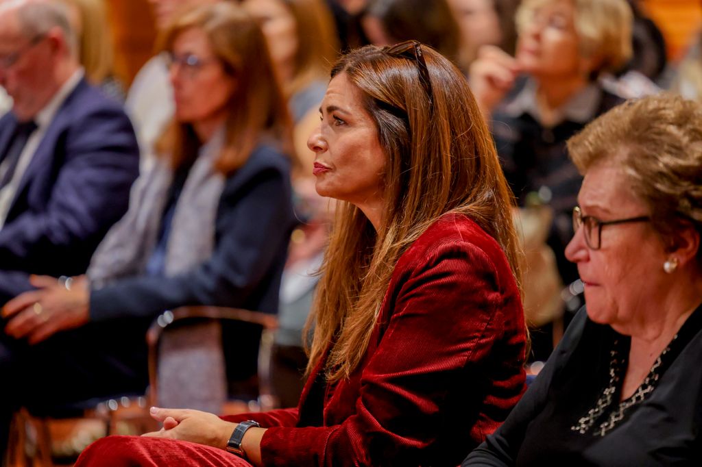 Nuria Roca y su suegra en la presentación de Vera, una historia de amor, la nueva novela de Juan del Val. 4 de noviembre de 2025