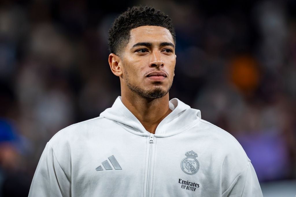 MADRID, SPAIN - JANUARY 22: Jude Bellingham of Real Madrid CF seen during the performance of the official anthem before the UEFA Champions League 2024/25 League Phase MD7 match between Real Madrid CF and FC Salzburg at Estadio Santiago Bernabeu on January 22, 2025 in Madrid, Spain. (Photo by Alberto Gardin/Eurasia Sport Images/Getty Images)