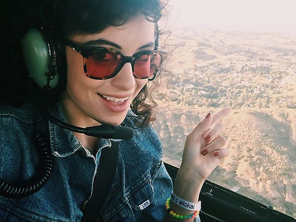 "Llegar en helicóptero a Palm Springs fue memorable; para mí, ¡el plato fuerte de esta edición de Coachella!", confiesa Marta Pozzan, actriz y blogger italiana que ha querido compartir con nosotros su experiencia en este Festival.

Imagen: Angela Peterman.
