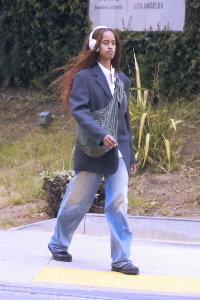 Malia lleva un Blazer Oversized