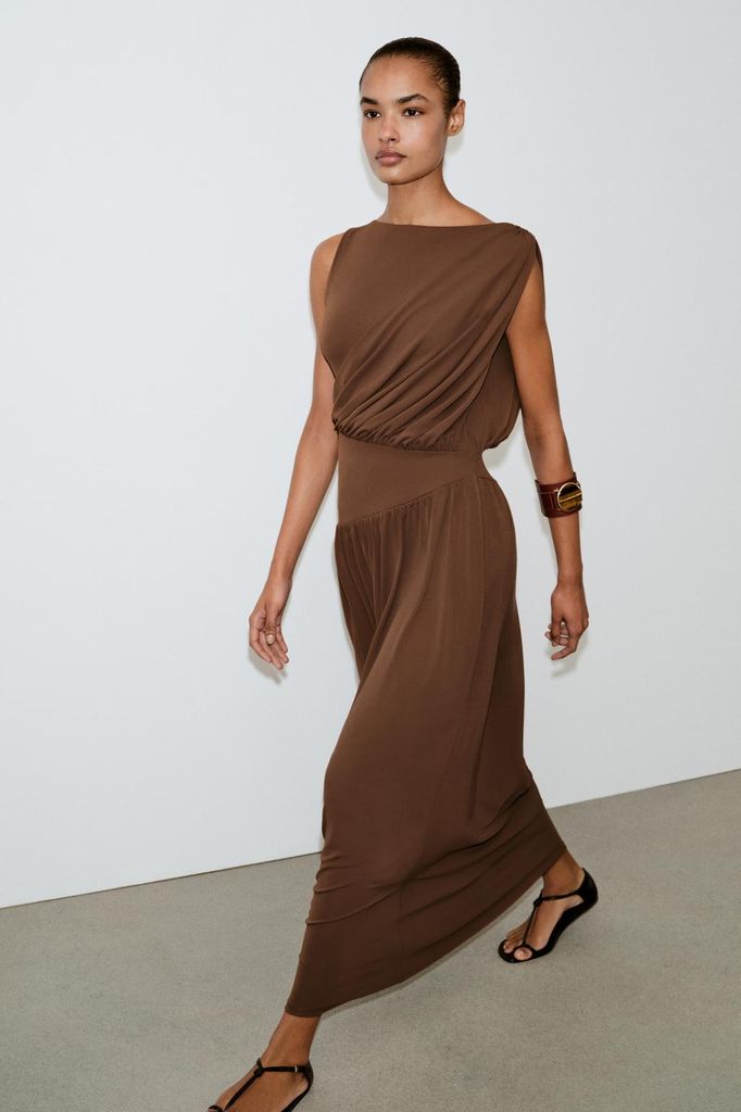 Vestido de invitada de Zara