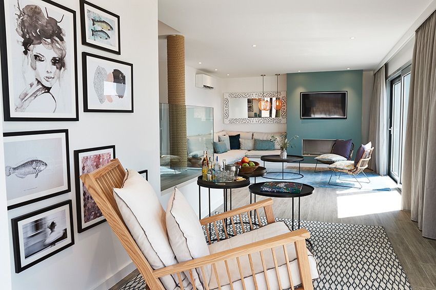 7PRI_Cliff_Suite_Duplex_Deluxe_Living-Room