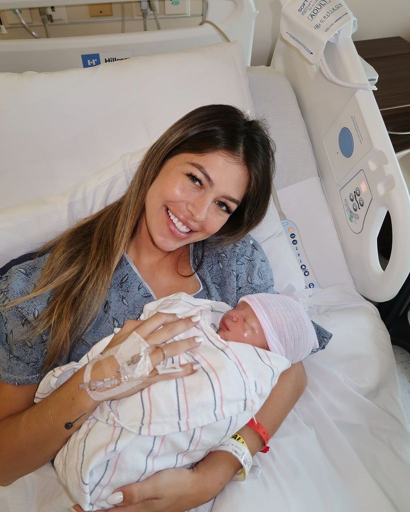 Cydney Moreau y su bebé
