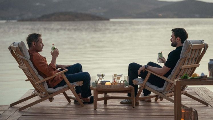 Adam consigue ganarse a la familia Tanner