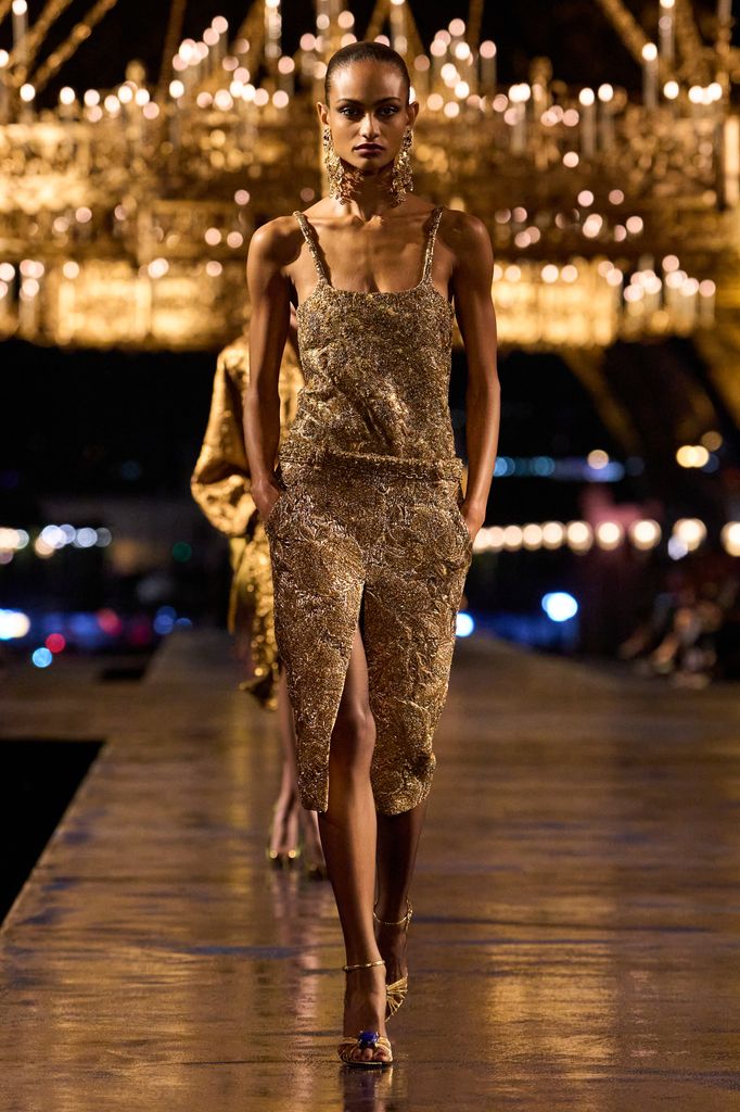 Paris Fashion Week: desfile de Saint Laurent (Primavera/Verano 2027)