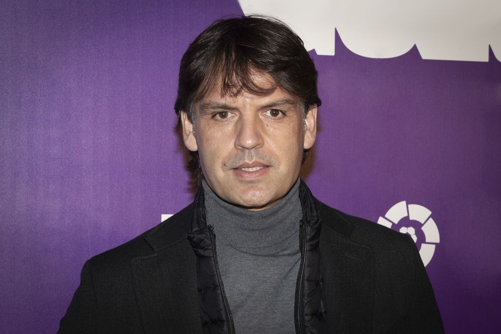 Plano medio de Fernando Morientes en un evento de La Liga