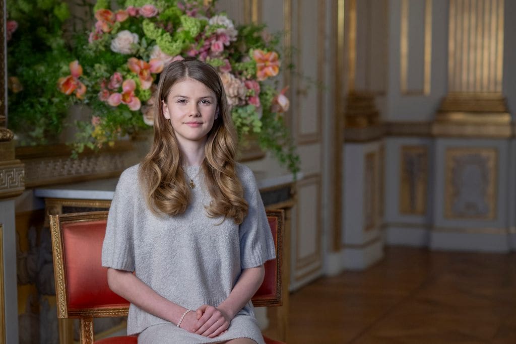 Retrato oficial de Estelle de Suecia por su 13º cumpleaños
