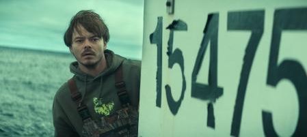 Charlie Heaton es Wade, el hijo mayor de Calvin