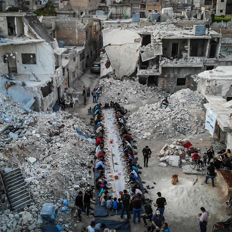 Ramadan Meals Among the Ruins in Idlib
