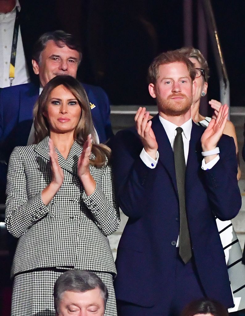 Melania Trump, ya como Primera Dama durante el primer mandato presidencial de su marido, junto al príncipe Harry en los Juegos Invictus de 2017 en Toronto