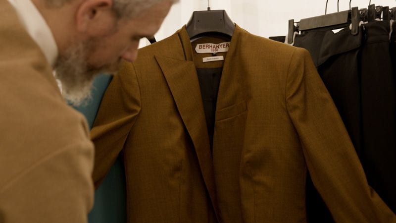 Entrevista a Sergio de Lázaro, de Elio Berhanyer, sobre su primera colección