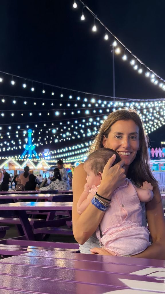 Ana Boyer y Fernando Verdasco en un parque de atracciones con sus hijos en Catar