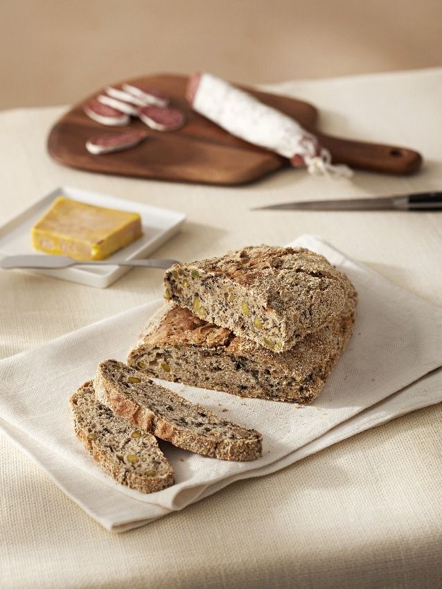 pan-rustico-setas-pistachos