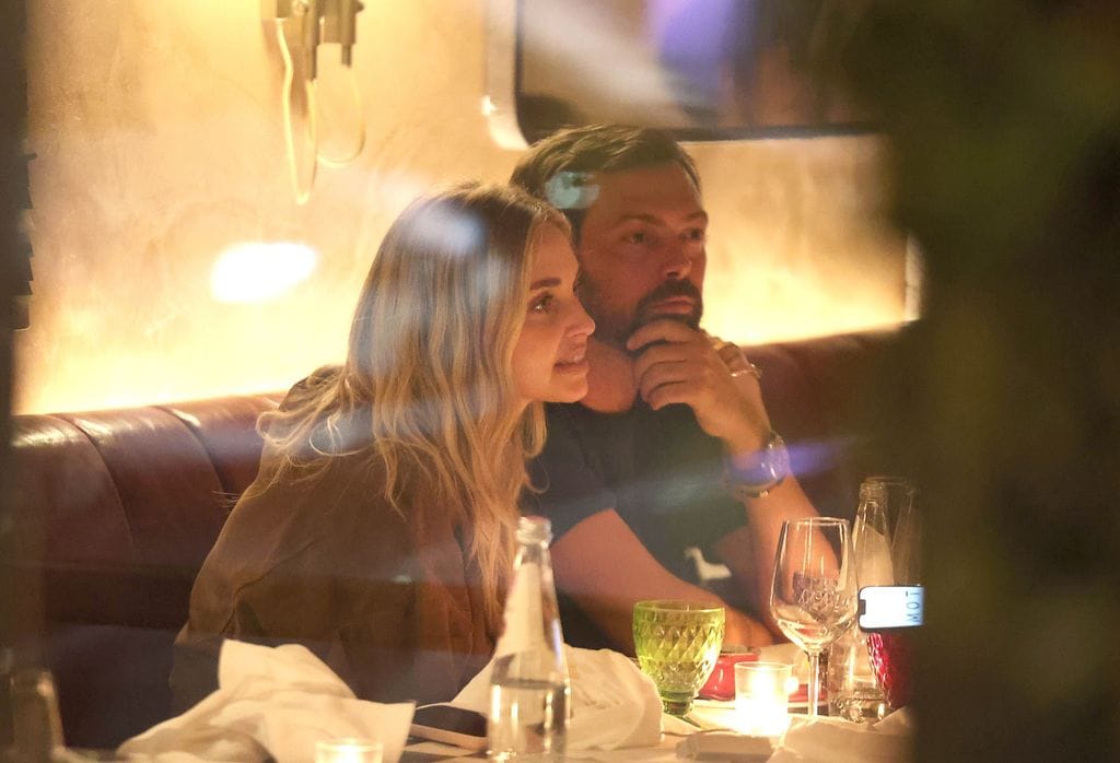 Chiara Ferragni y Giovanni Tronchetti Provera pillados en un restaurante en Milán en noviembre de 2024
