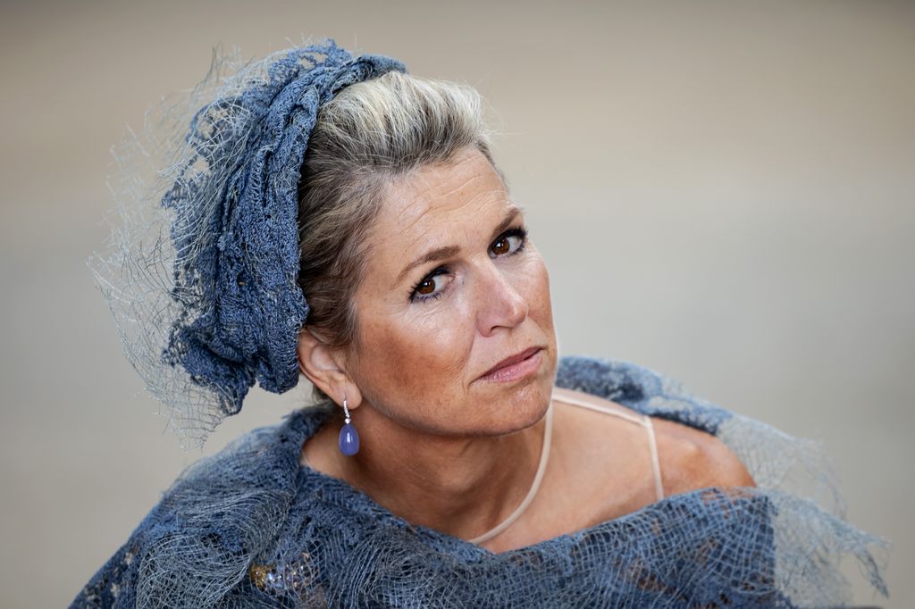 Máxima de Países Bajos con vestido transparente de encaje