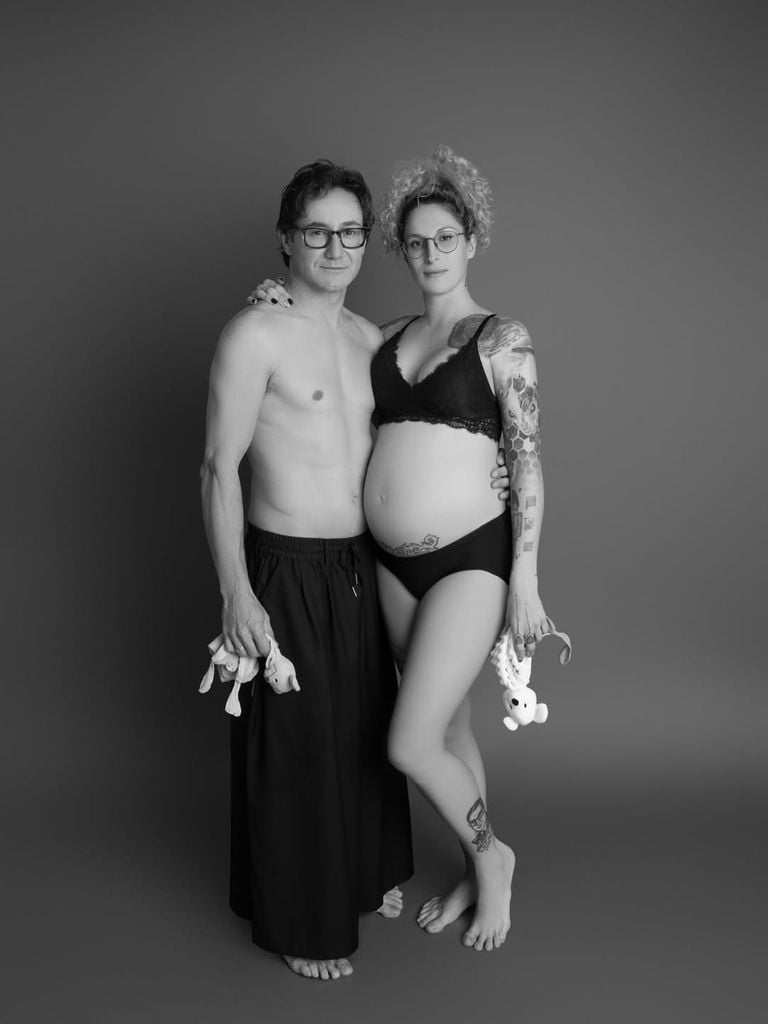 "Inminente", ha dicho el actor murciano al compartir las imágenes de embarazo de su pareja en sus redes sociales