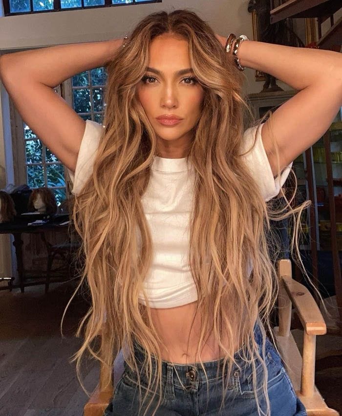 jlo-selfie
