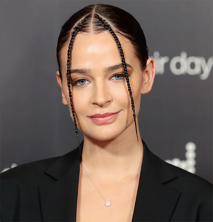 Laura Escanes con trenzas
