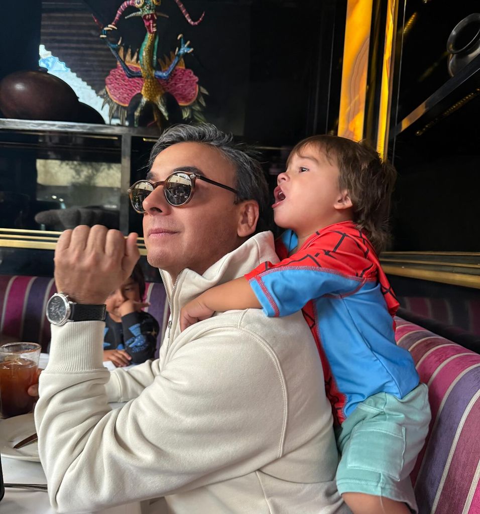 Adal Ramones y su hijo Cayetano