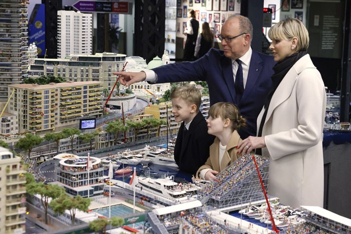 Jacques y Gabriella, protagonistas de un viaje oficial por un Mónaco en miniatura