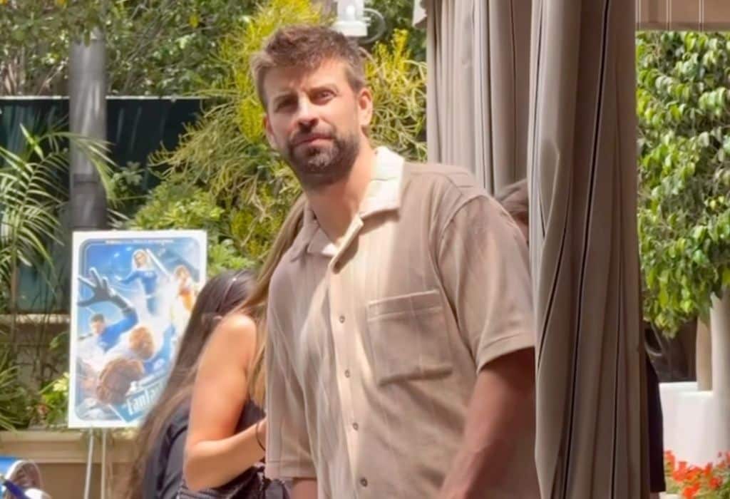 Gerard Piqué se dio cuenta de que él y su novia fueron seguidos por un paparazzi.