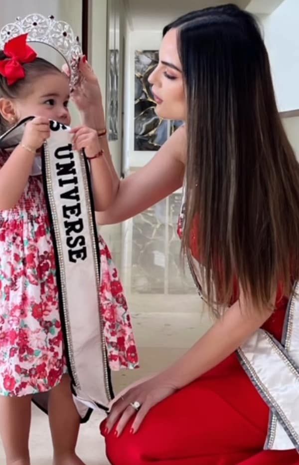 ximena z 1 a