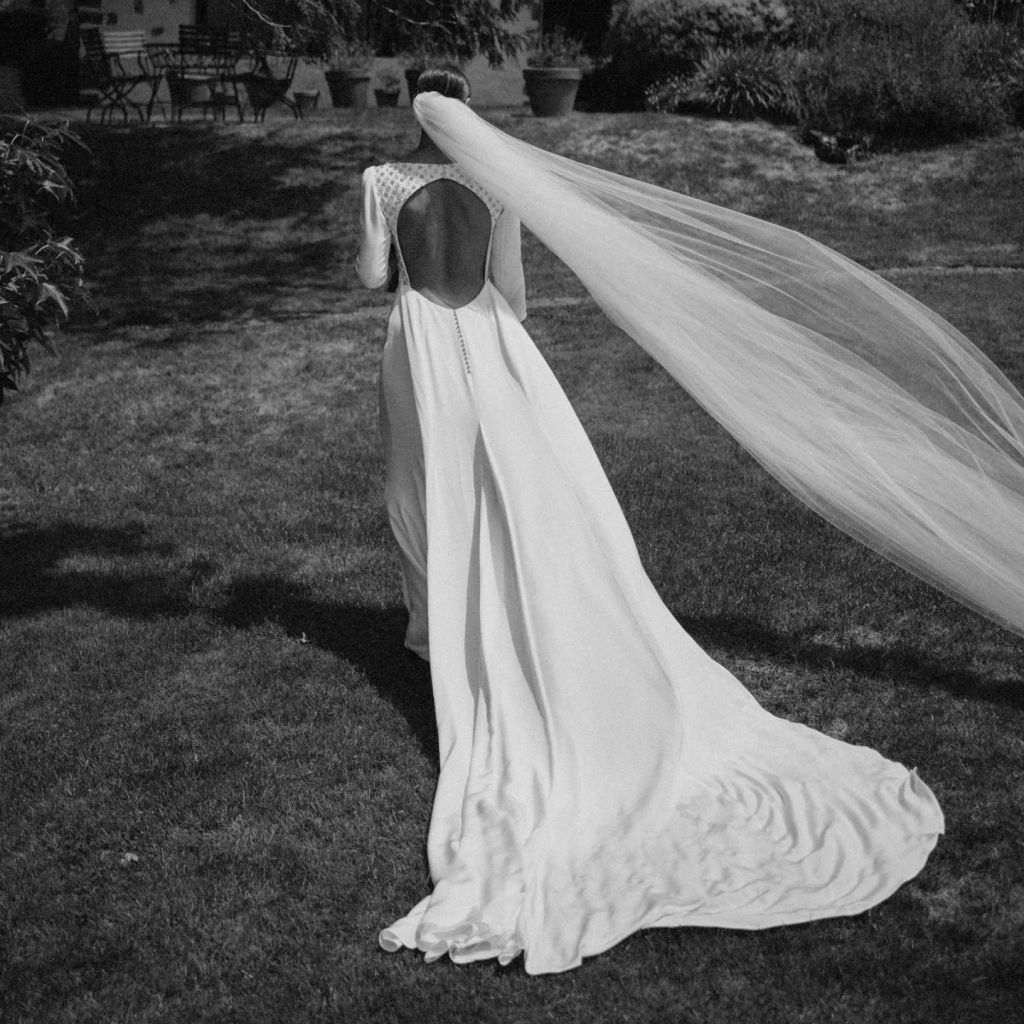 Espaldas de novia impresionantes escote