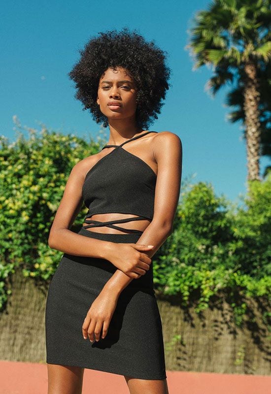 Vestido de tiras negro de Bershka