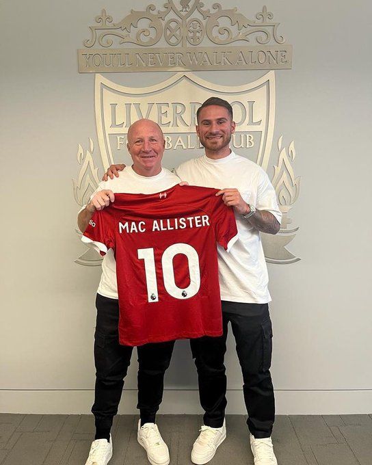 Carlos y Alexis Mac Allister. 
