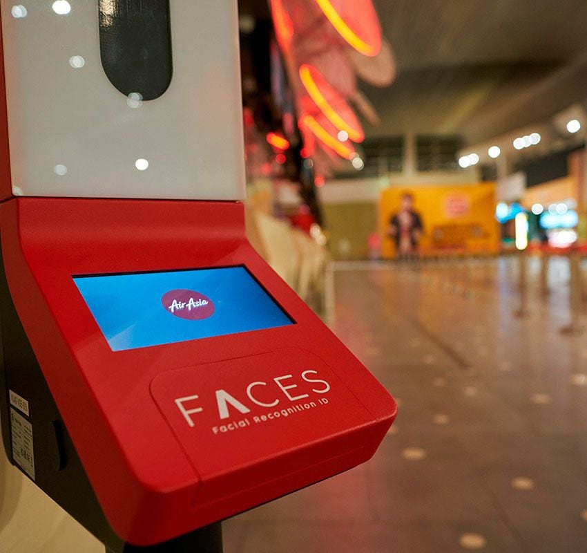 Qué es y cómo funciona el sistema de reconocimiento facial que comienza a funcionar en los aeropuertos de España