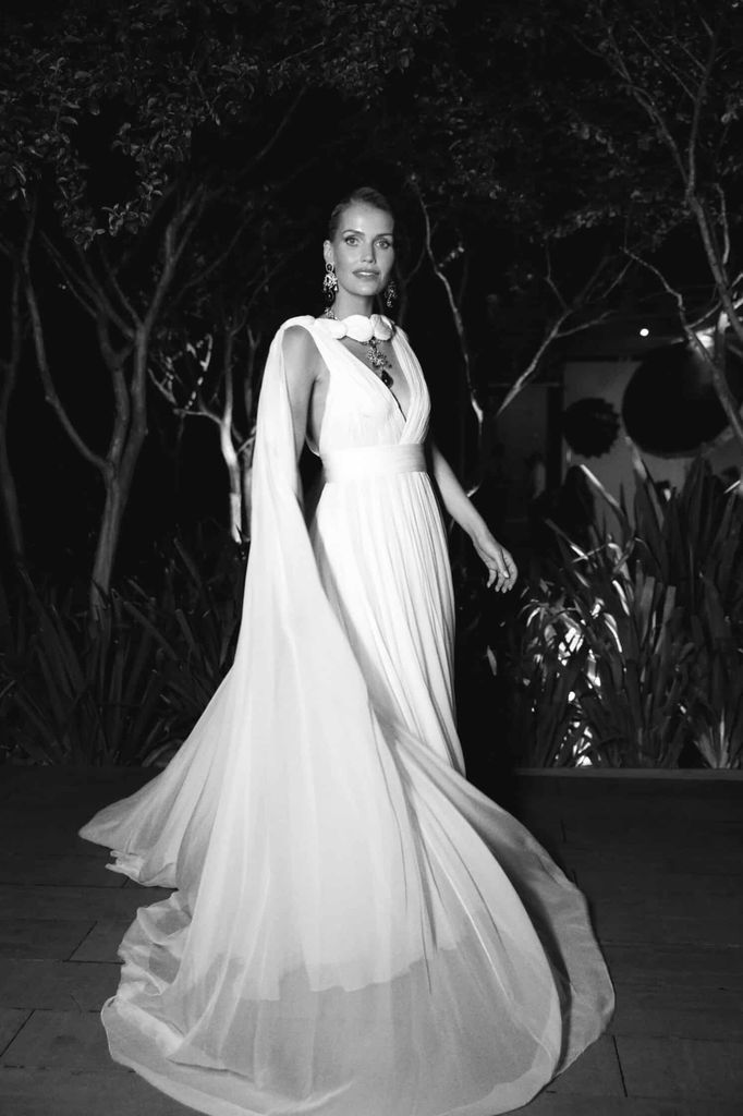 Lady Kitty Spencer deslumbra en Brasil con su vestido de diosa griega y Alta Joyería inspirada en la Antigua Roma