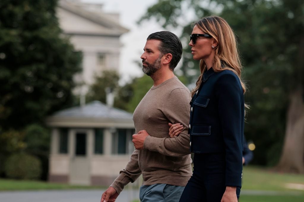 Donald Trump Jr. y su novia Bettina Anderson