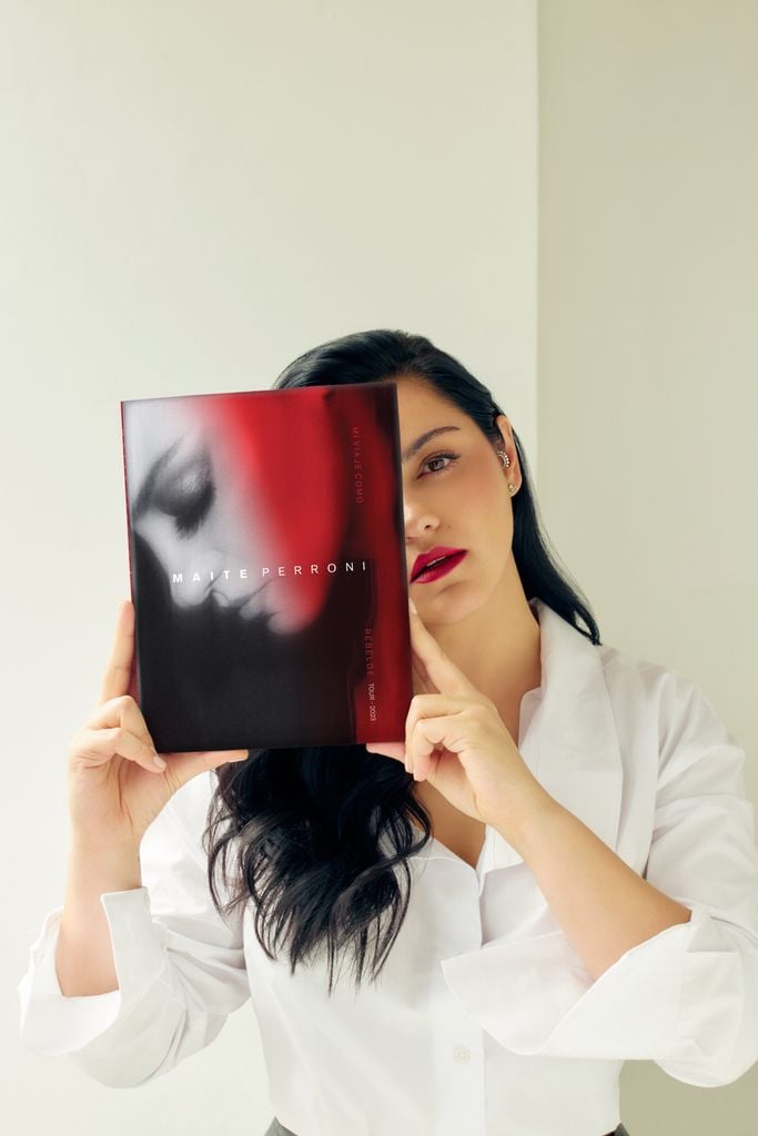 Maite Perroni lanzó su libro 'Mi Viaje como Rebelde'