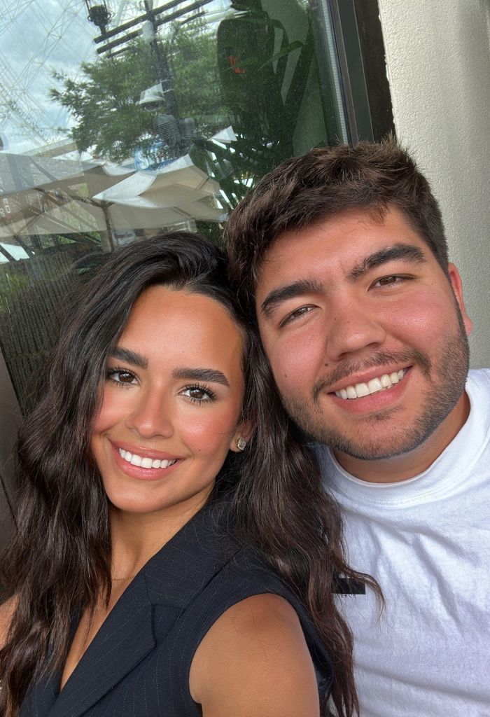 Skarlent Rodríguez y su novio José Castro