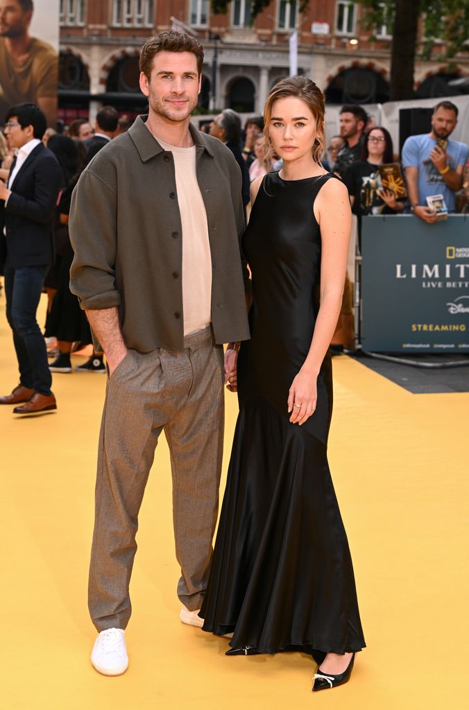 Liam Hemsworth y Gabriella Brooks 