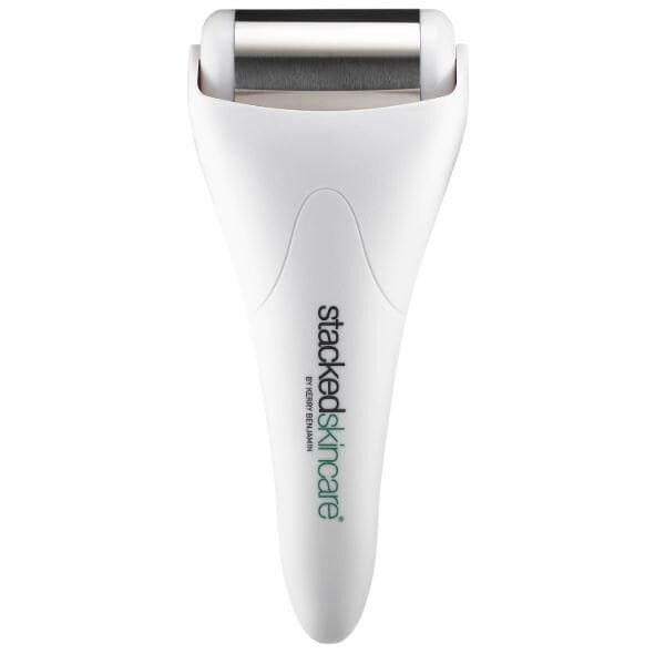 7 esenciales belleza eva mendes stackedskincare ice roller