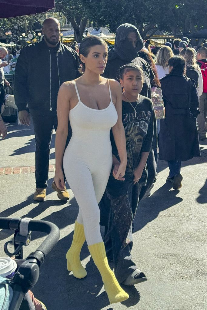 En diciembre del año pasado, Bianca y North fueron captadas caminando de la mano en Disneylandia.