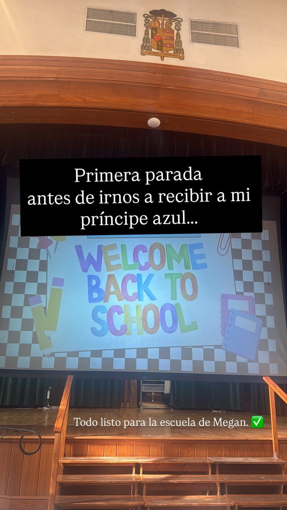 Antes de su cita en el hospital, Michelle Galván acompañó a su hija al colegio