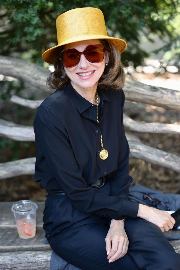 Naomi Watts como Jackie Kennedy en el rodaje de "American Love Story''